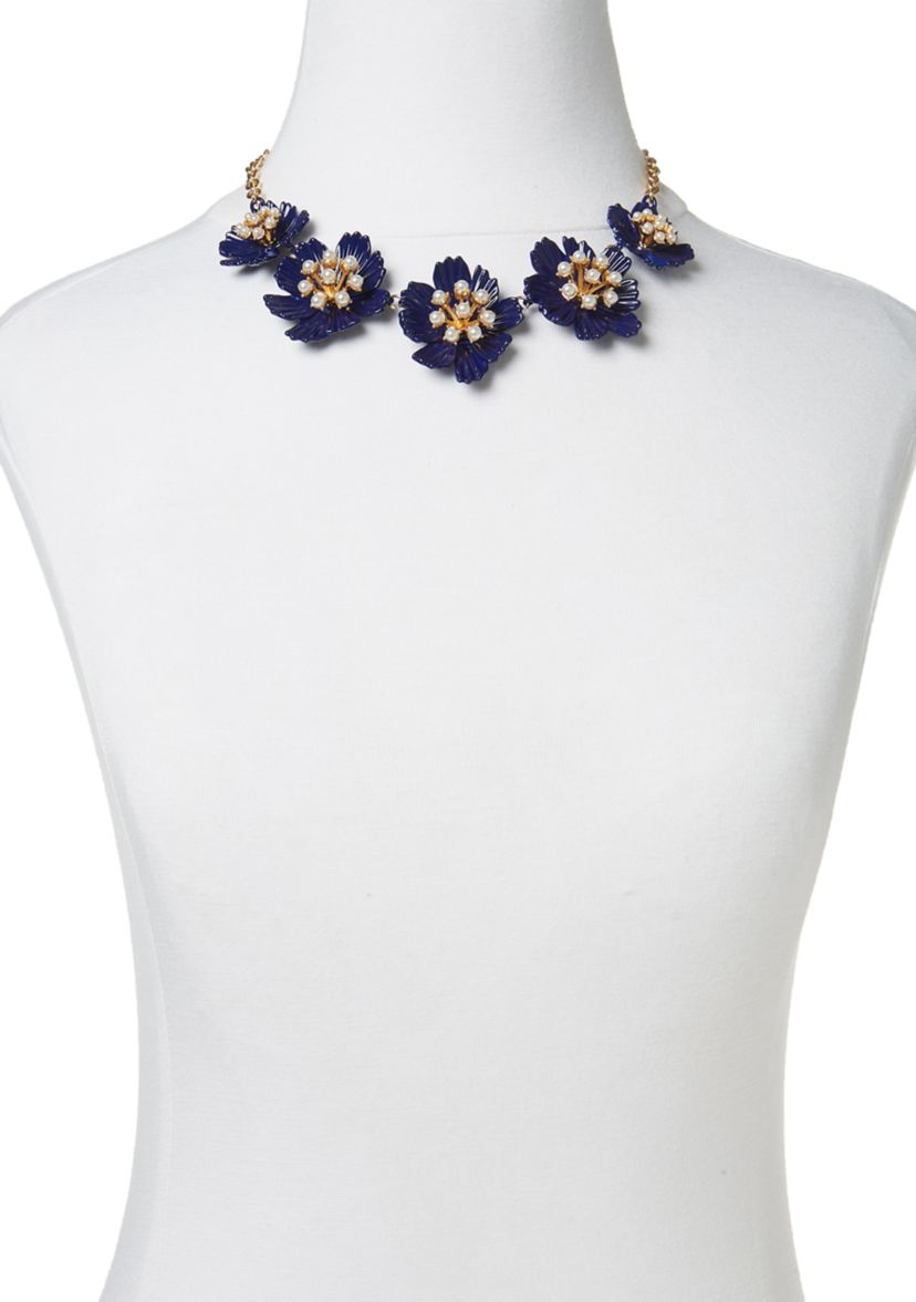 Gold Tone Flower Collar Necklace