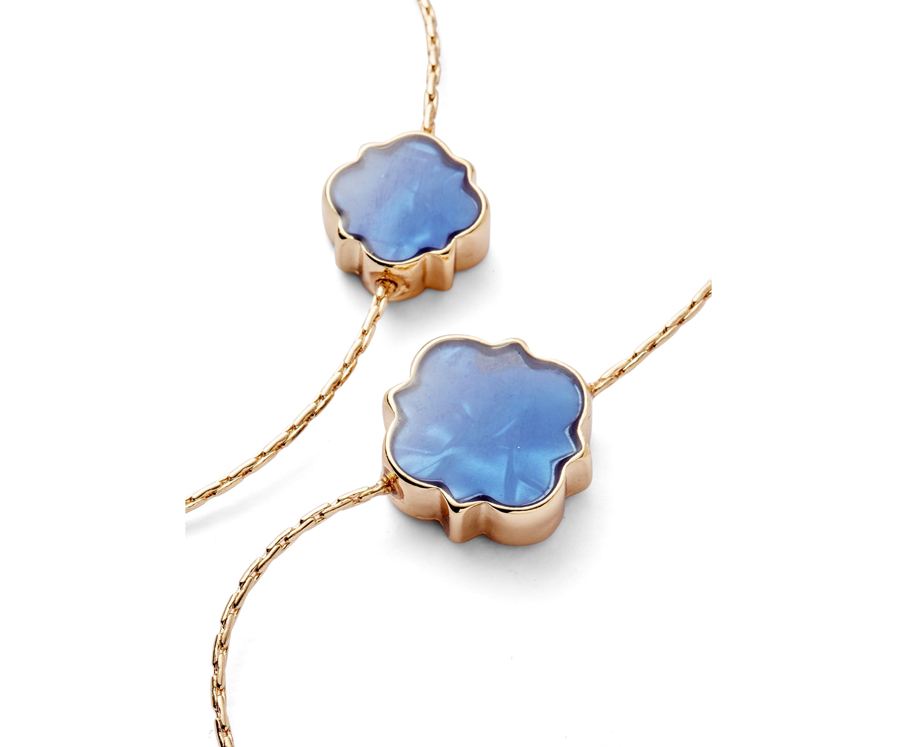 Gold Tone Quatrefoil Motif Long Necklace