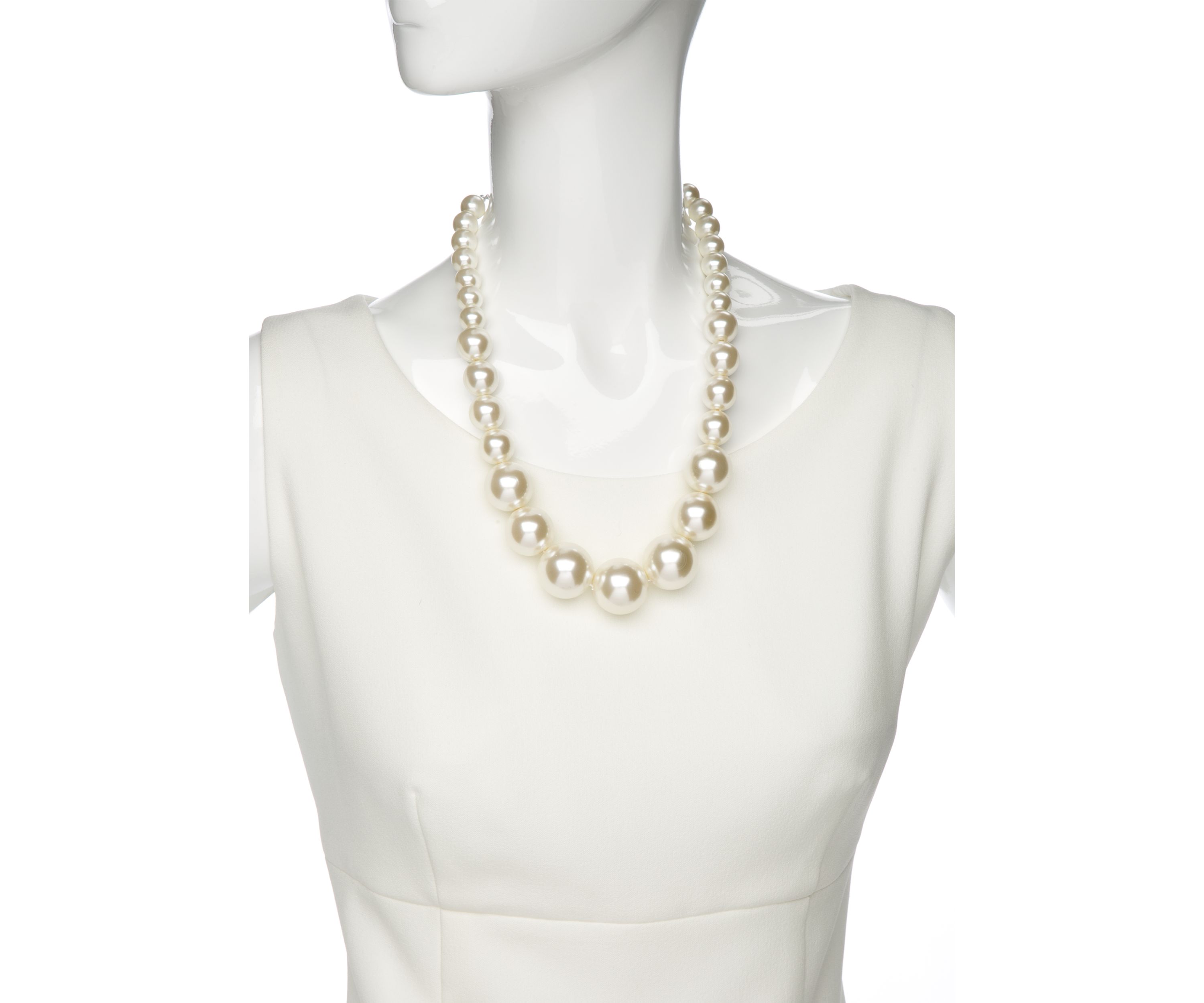  18 Inch White Pearl Strand Necklace  