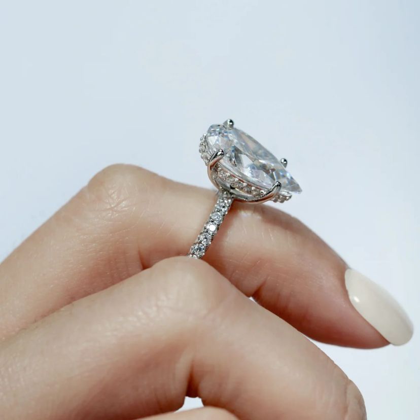 Lab Created Platinum clad Sterling Silver Cubic Zirconia Pear Cut Engagement Ring, Size 10