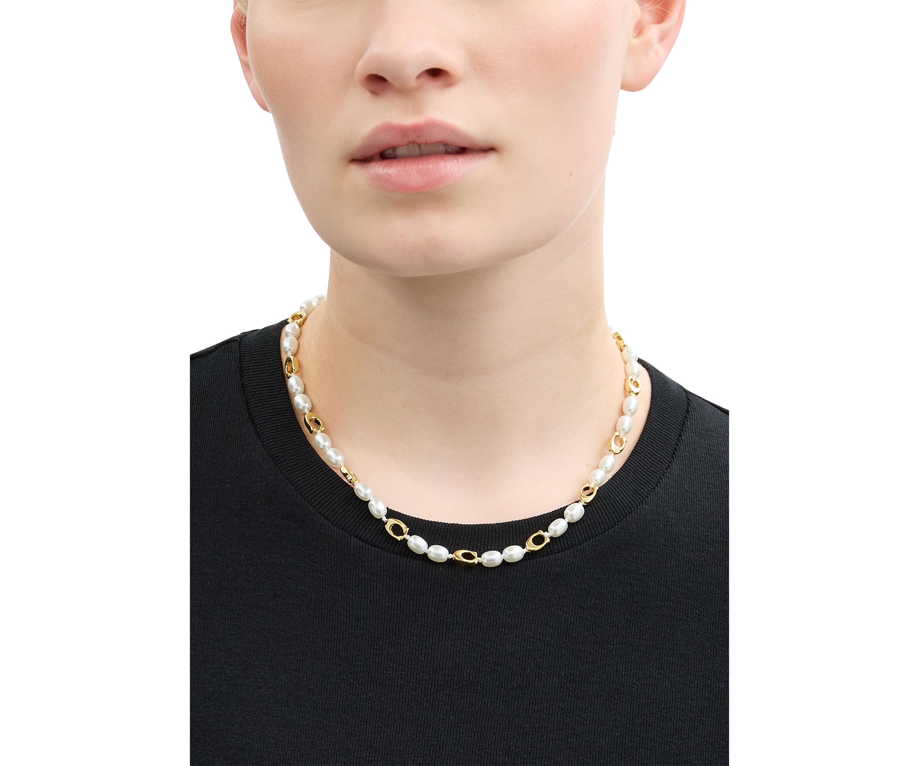 Signature Heritage Pearl Collar Necklace