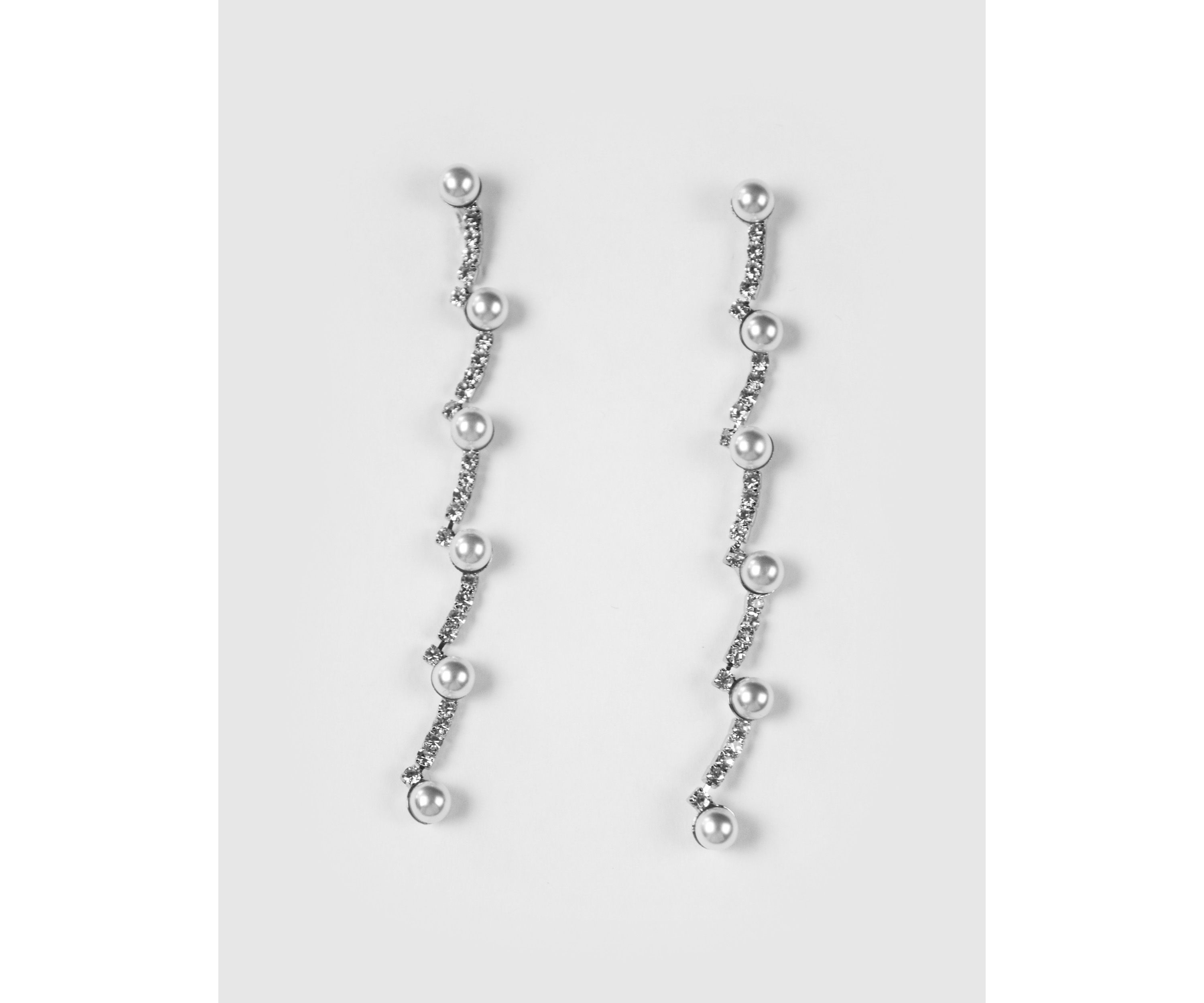 CRYSTAL AND PEARL LACY EARRINGS