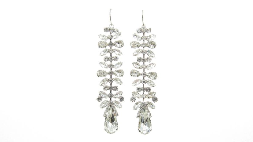 CRYSTAL FASHION DROP EARRINGS