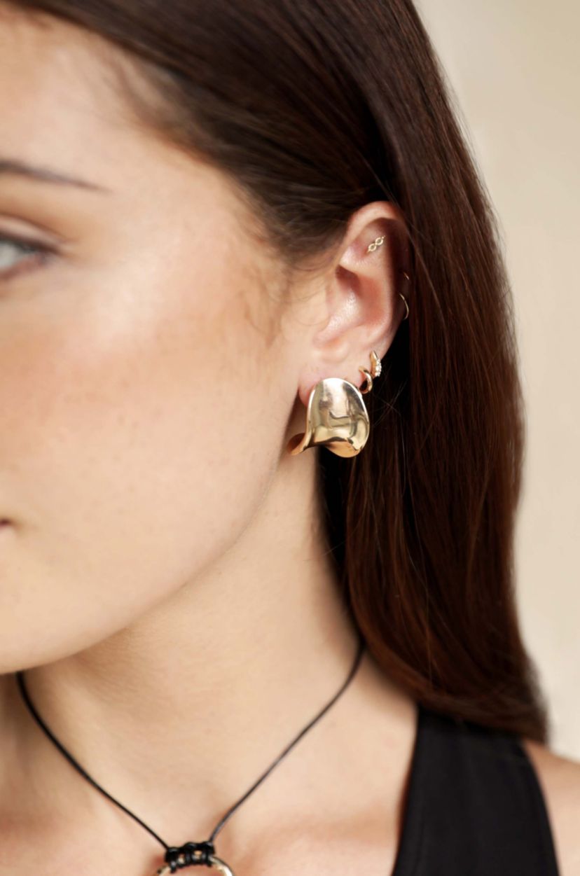 Ettika Curved Stud Earrings