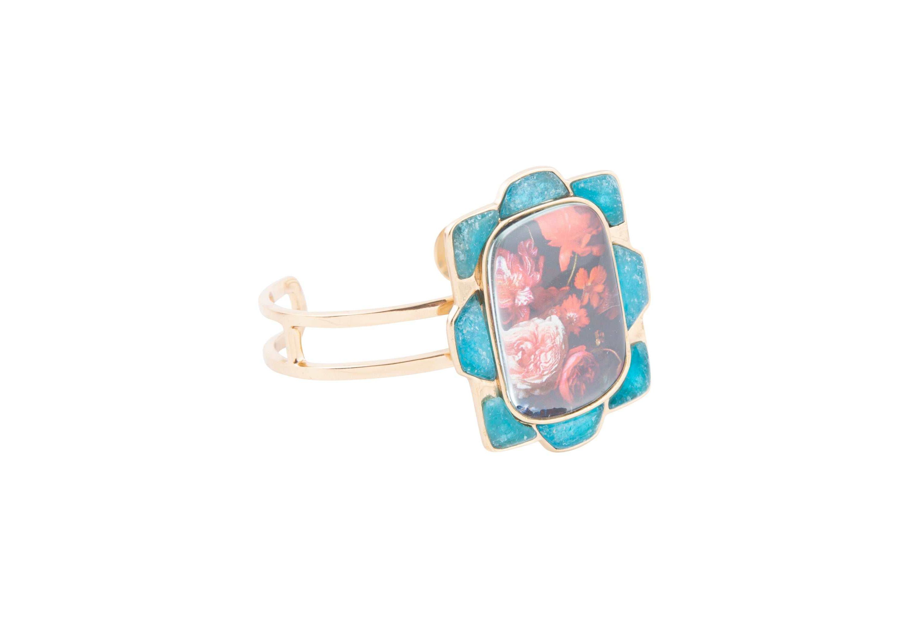 Scenic Golden Cuff Bracelet