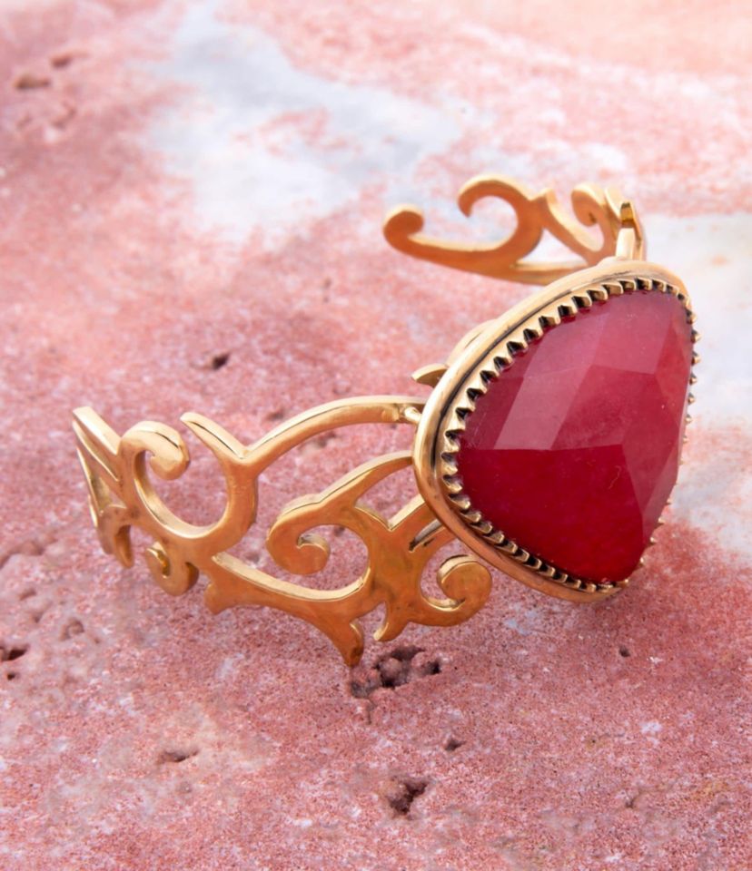 Barse Jewelry Red Bordeaux Quartz Golden Statement Cuff Bracelet