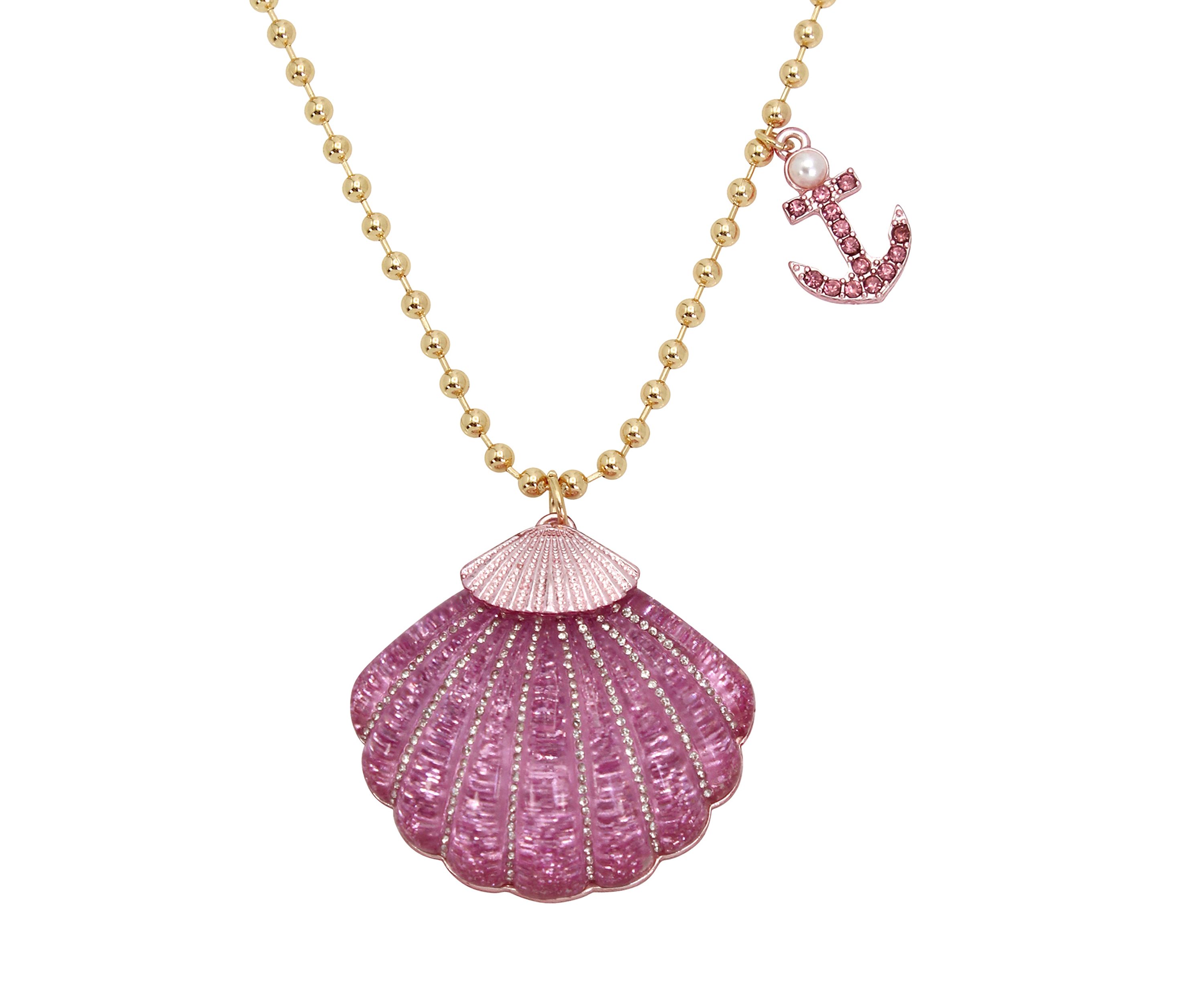 Seashell Pendant Necklace