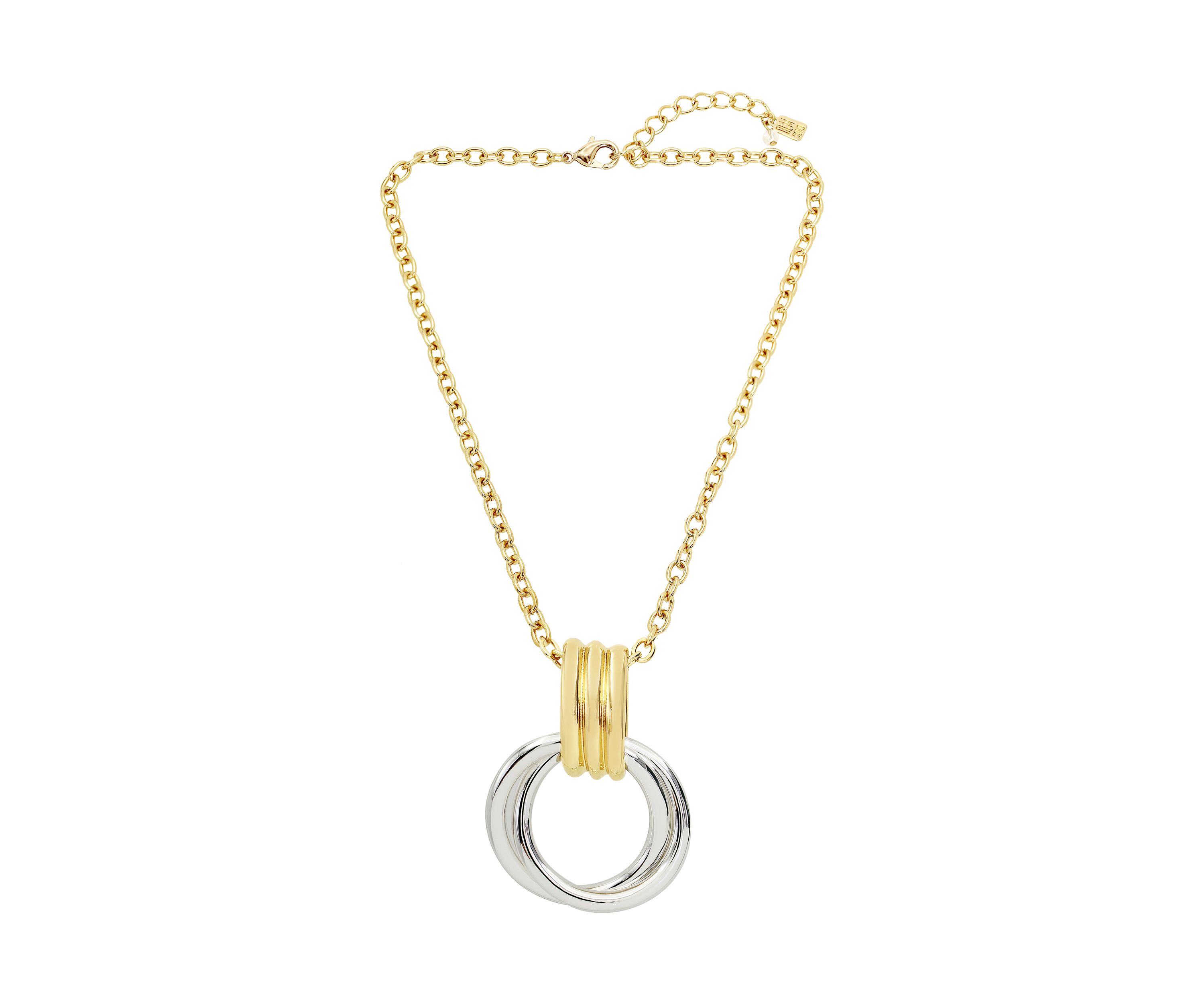 Ribbed Ring Pendant Necklace