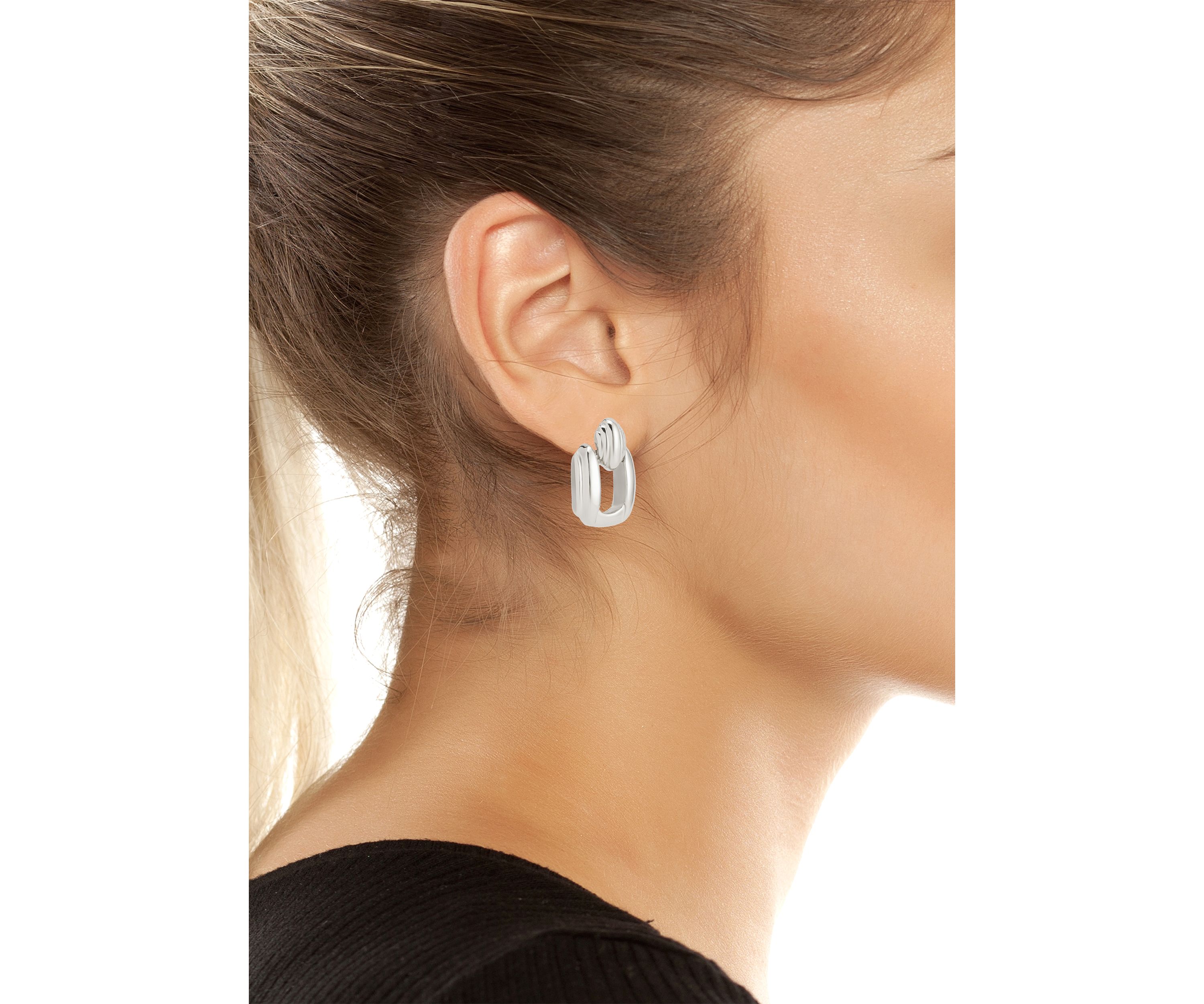 Ribbed Doorknocker Earrings