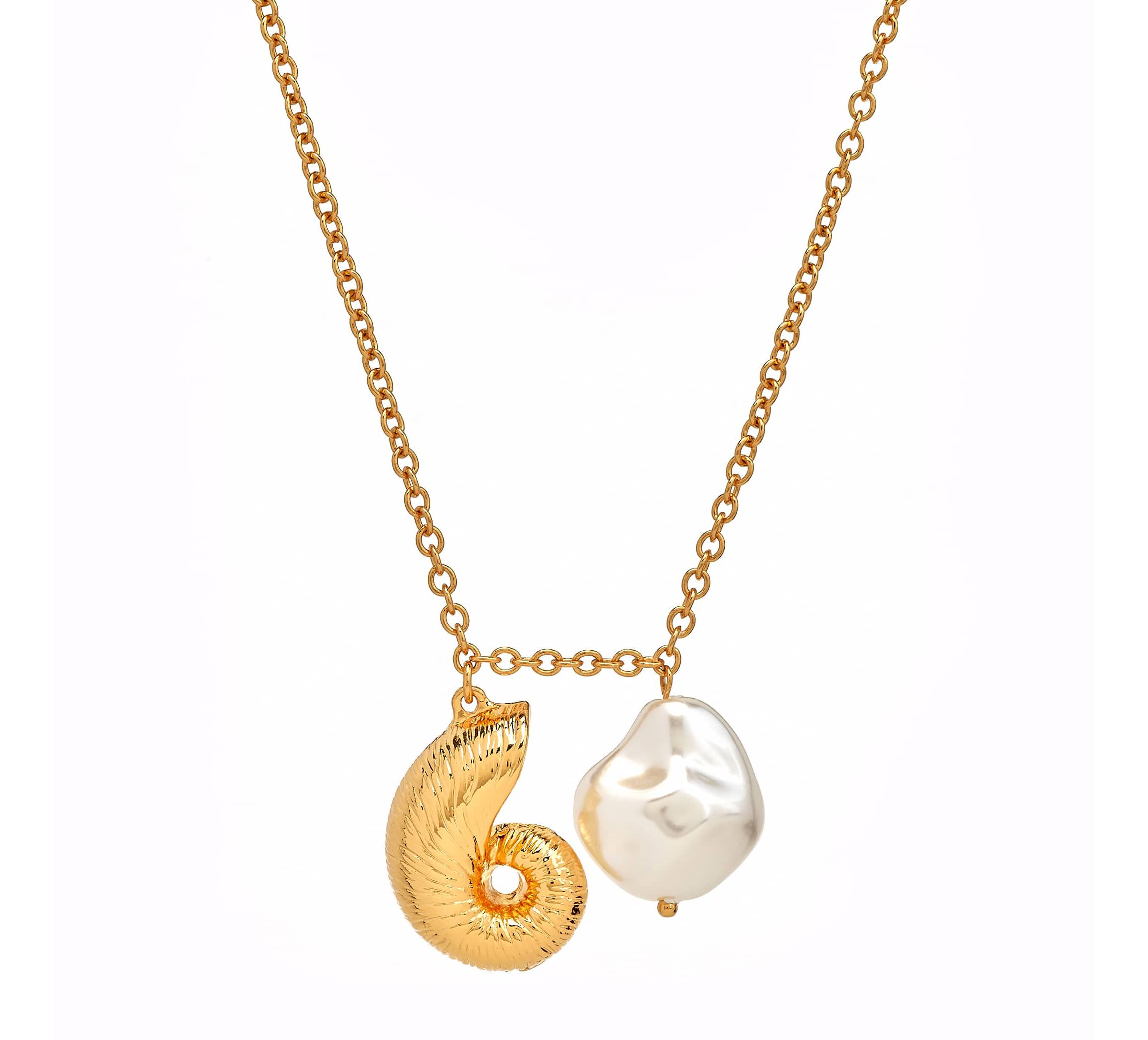 Seashell Pendant Necklace
