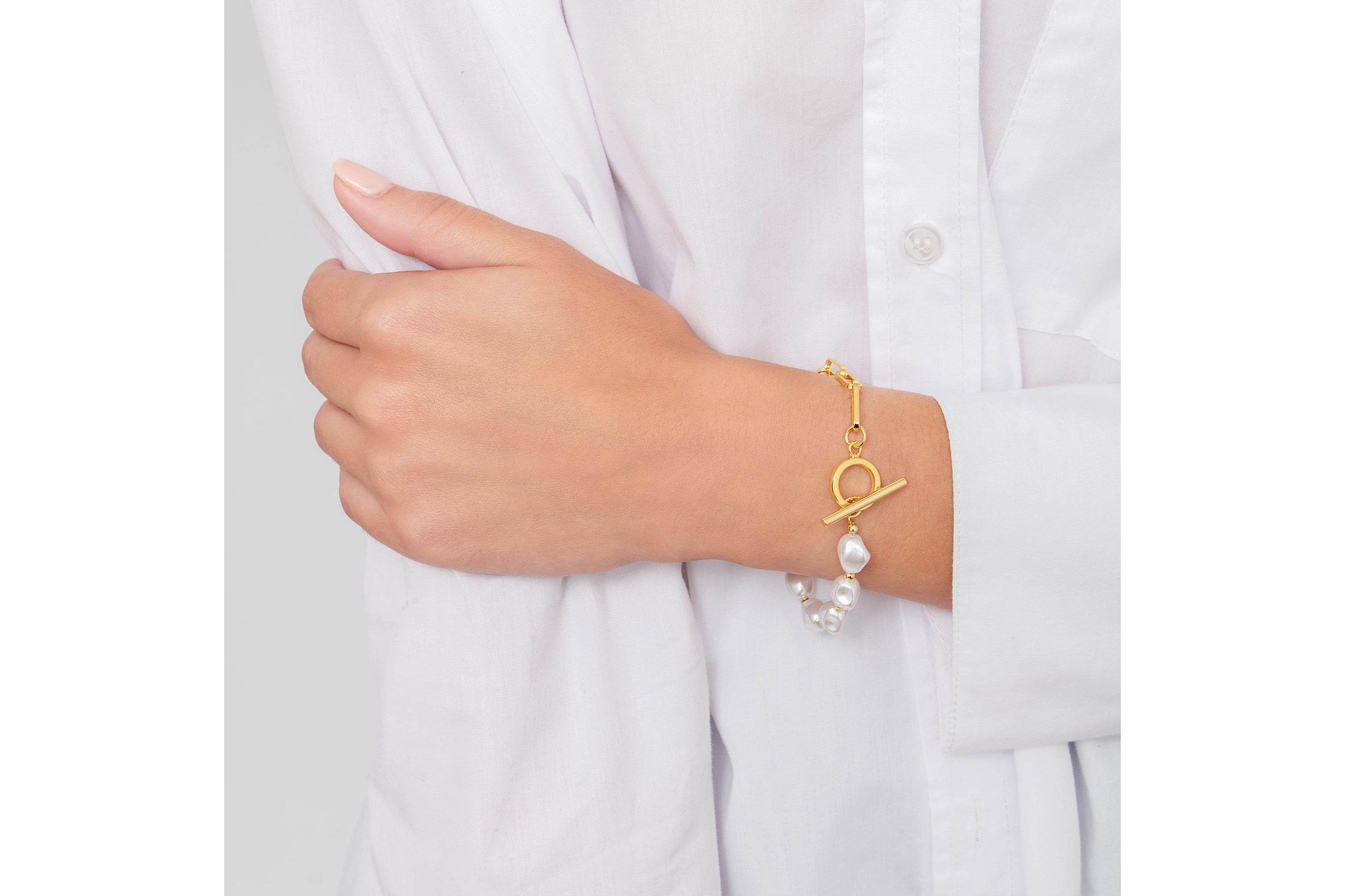 14k Gold Plated Chain Toggle Pearl Bracelet
