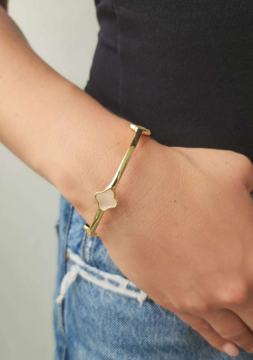 14k Gold Plated Clover Bangle
