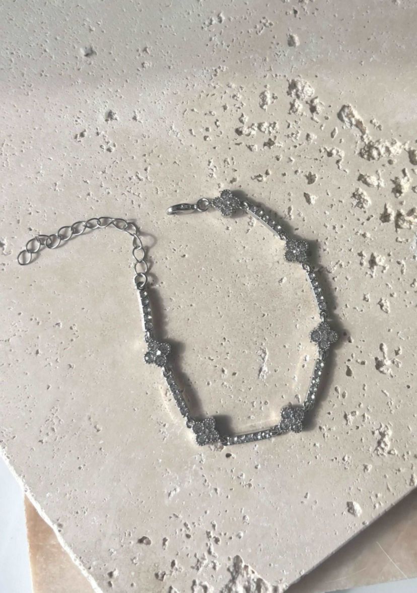 Silver Plated Crystal Clover Tennis Bracelet