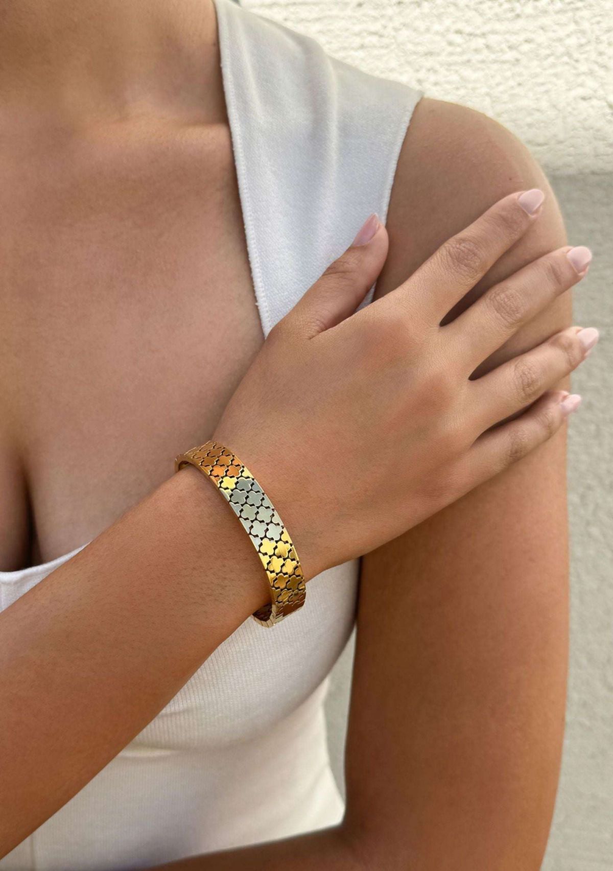 Tarnish Resistant 18k Gold Plated Clover Bangle