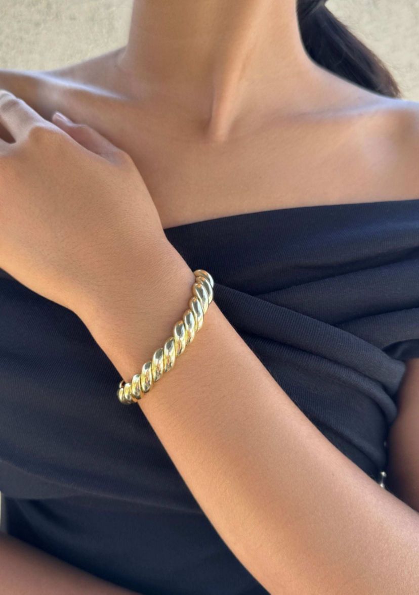 14k Gold Plated Macaroni Stretch Bracelet