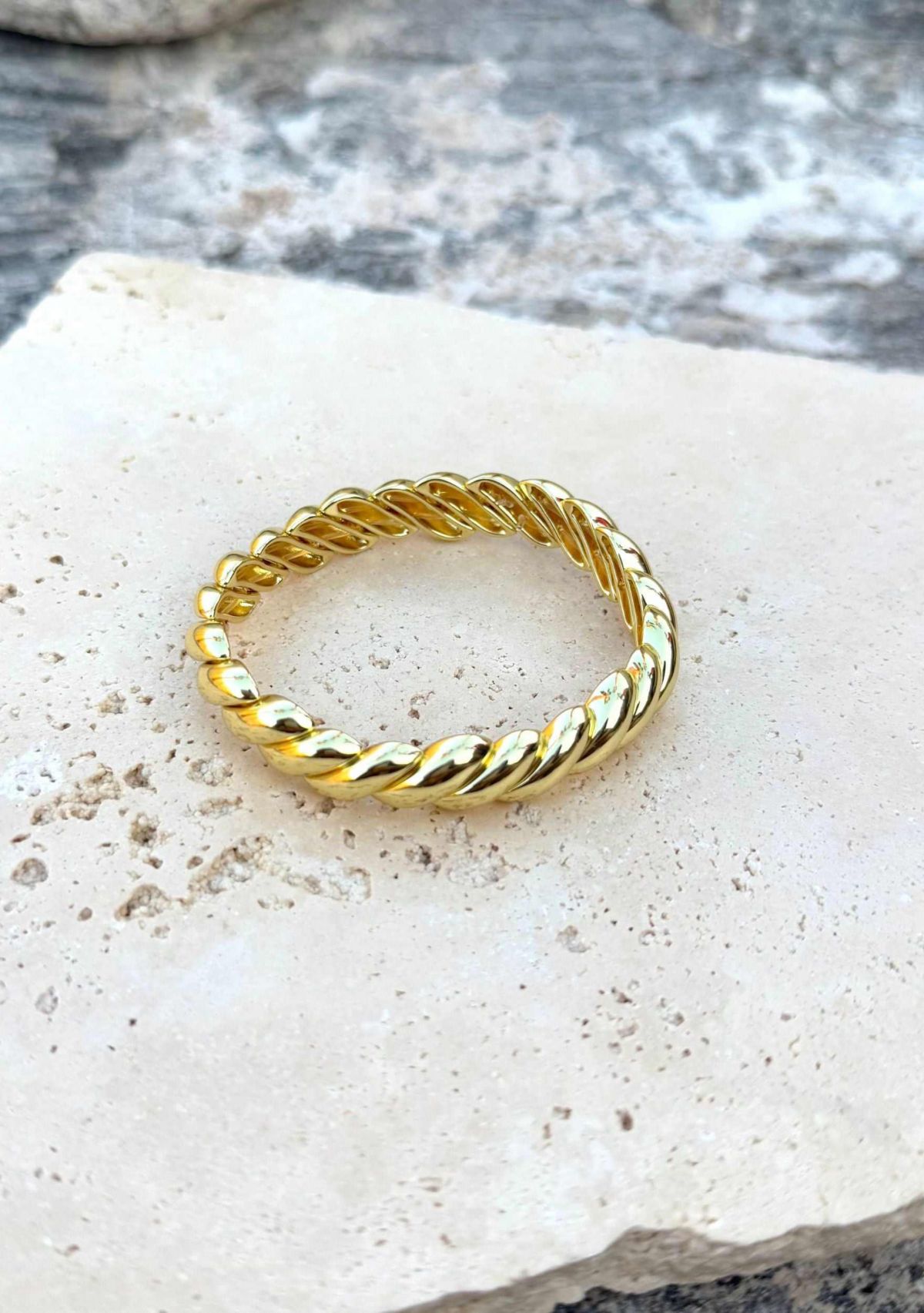 14k Gold Plated Macaroni Stretch Bracelet