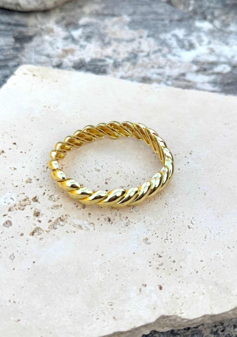 14k Gold Plated Macaroni Stretch Bracelet