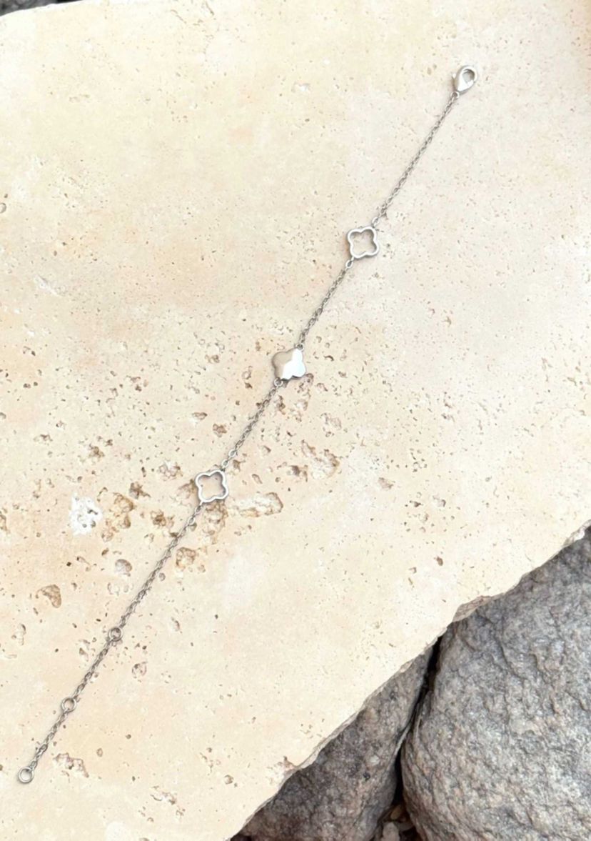 Silver Plated Clover Station Bracelet
