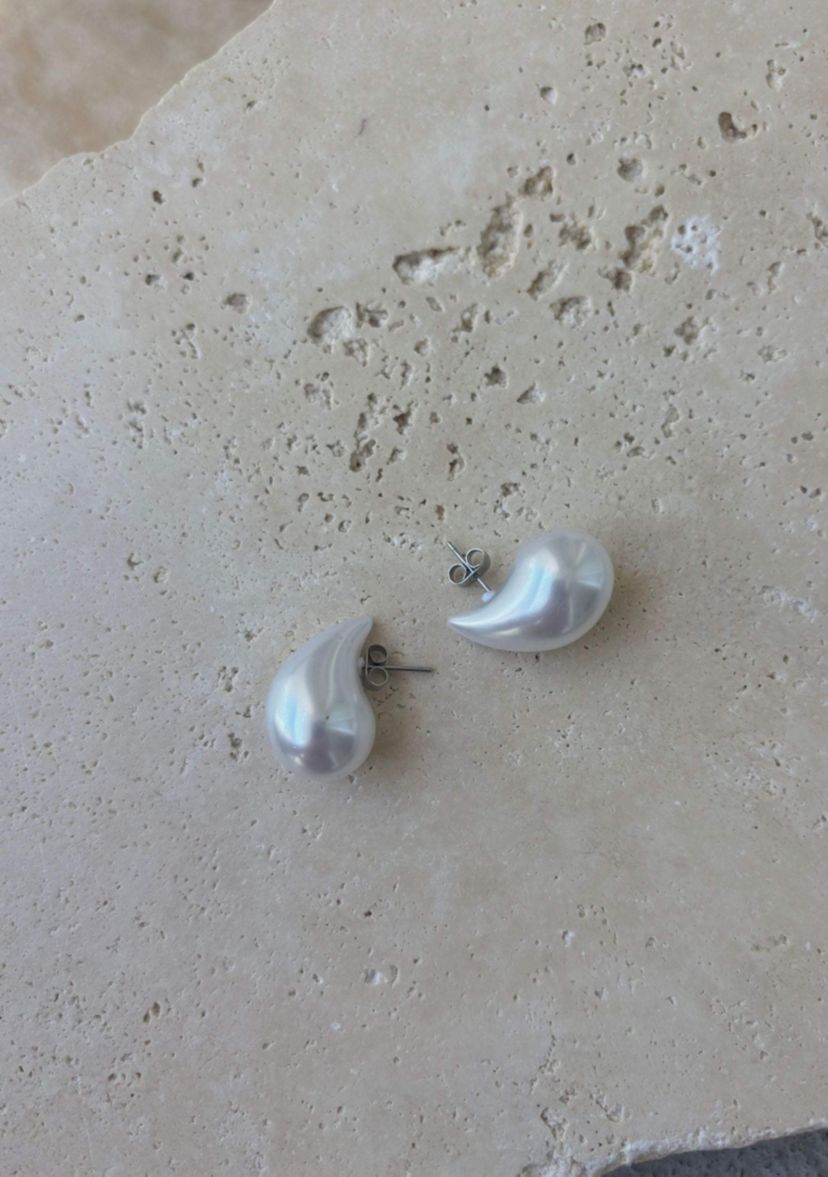 Pearl Teardrop Sculptural Studs