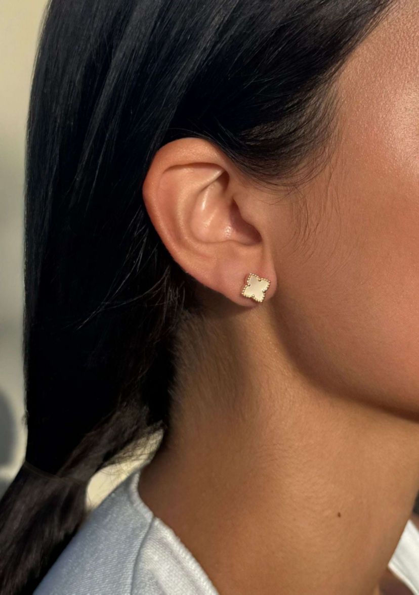 14k Gold Plated Clover Stud Set