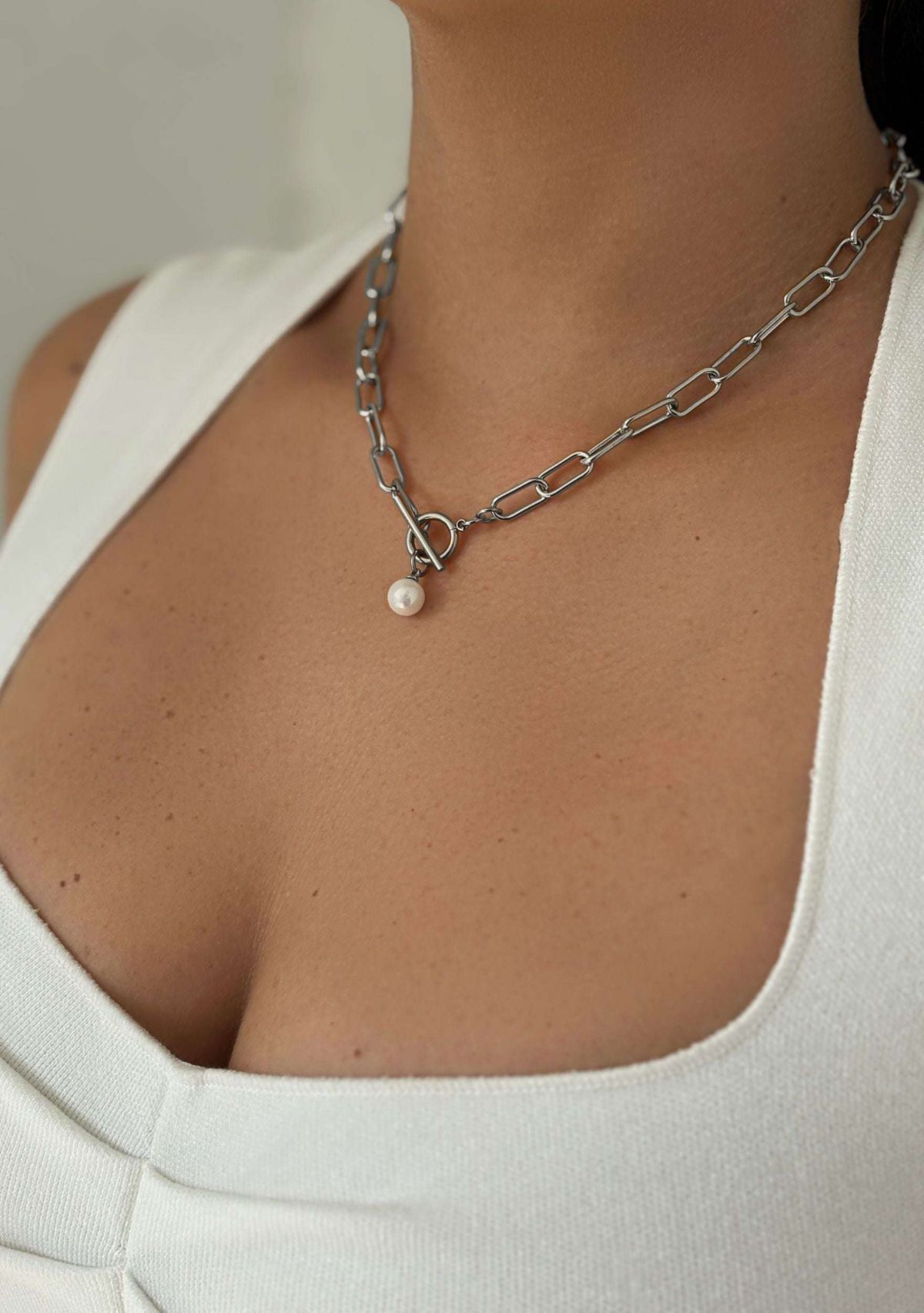 Tarnish Resistant Silver Plated Paper Clip Toggle Necklace with Pearl