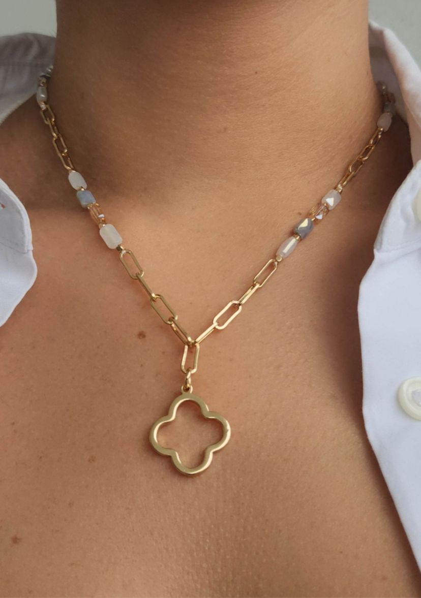 Mixed Bead and Chain Clover Outline Pendant Necklace
