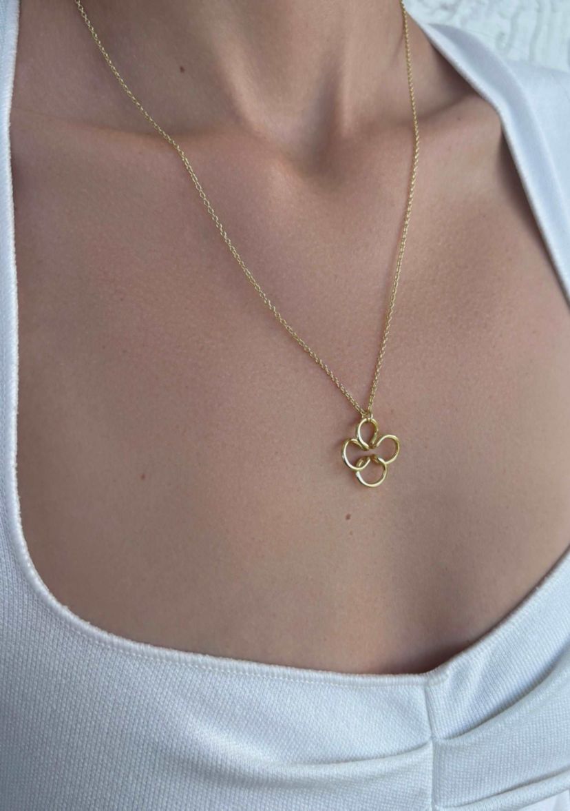 14k Gold Plated Wire Clover Necklace