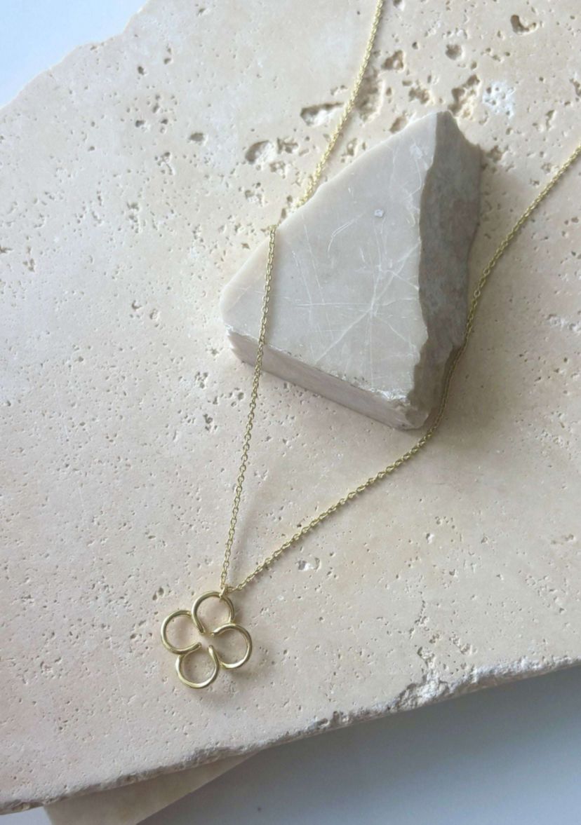 14k Gold Plated Wire Clover Necklace