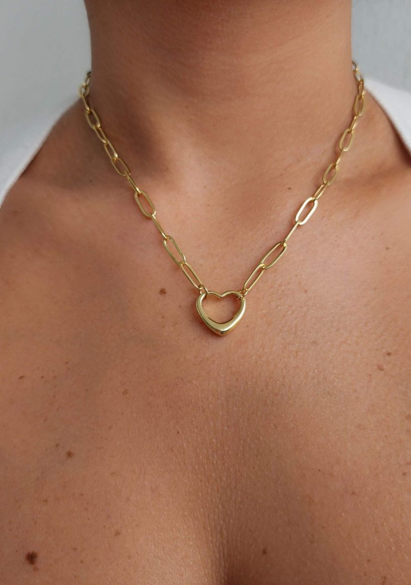 14k Gold Plated Paperclip Chain Outline Heart Necklace