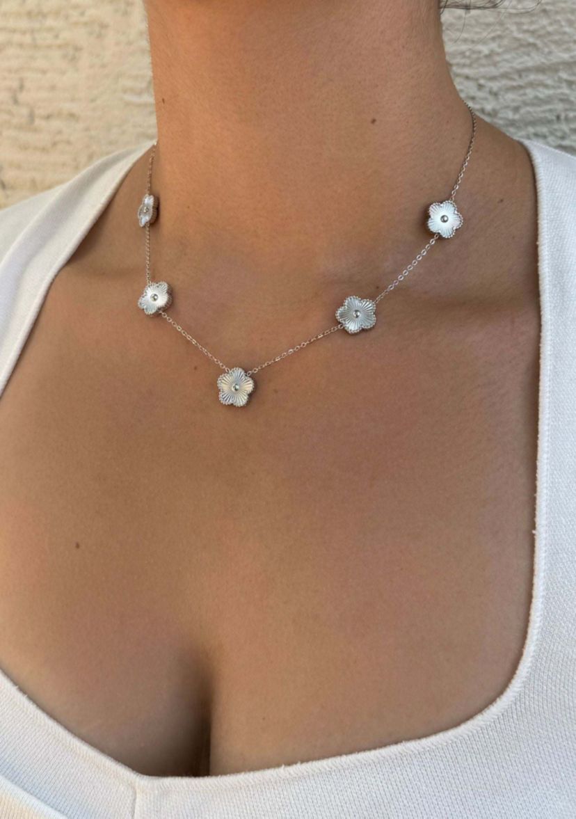 Tarnish Resistant Silver 5-Leaf Clover Station Necklace