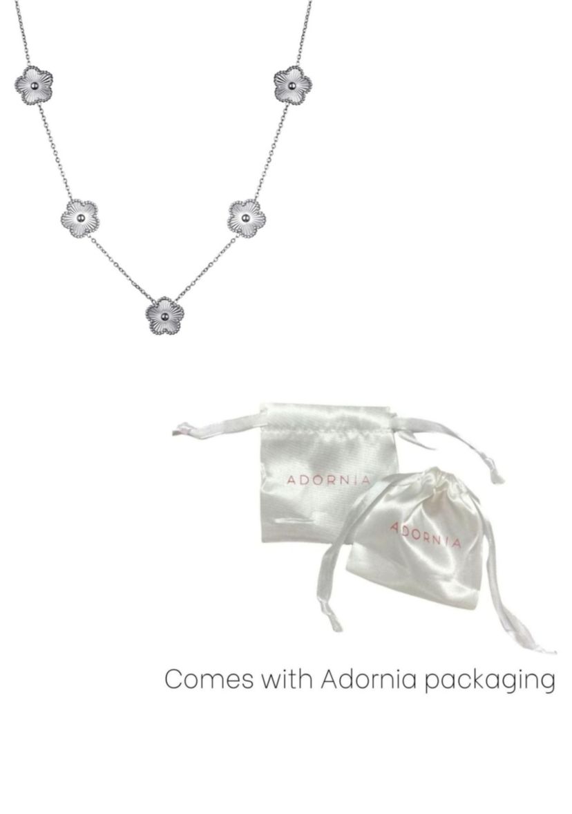 Tarnish Resistant Silver 5-Leaf Clover Station Necklace