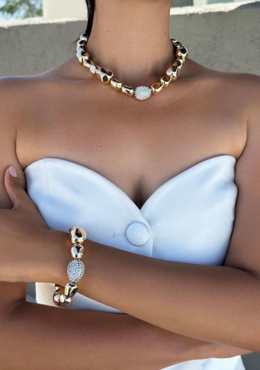 14k Gold Plated Pebbled Gold Necklace with Crystal Centerpiece