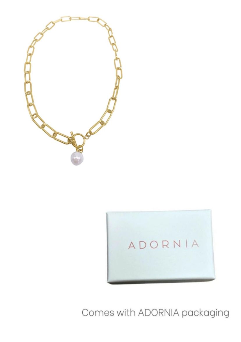 Tarnish Resistant 14K Gold Plated Paper Clip Toggle Necklace with Pearl