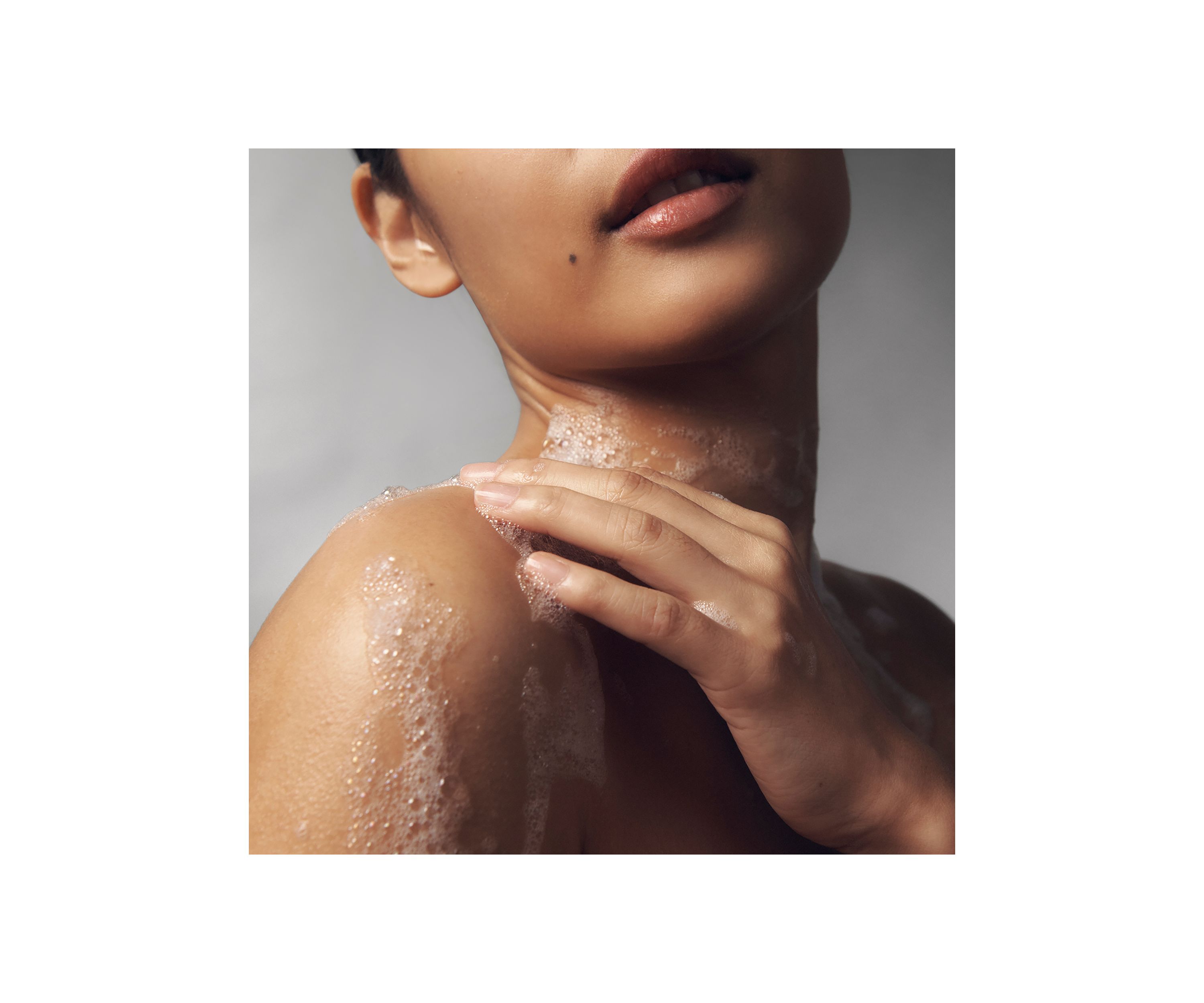 Radiant Grace Hydrating Shower Gel