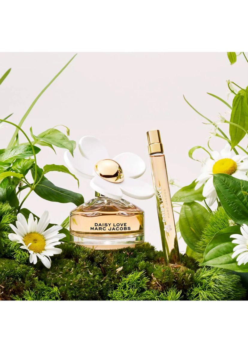 Marc Jacobs Daisy Love Eau de Toilette for Women Trio Gift Set | Belk