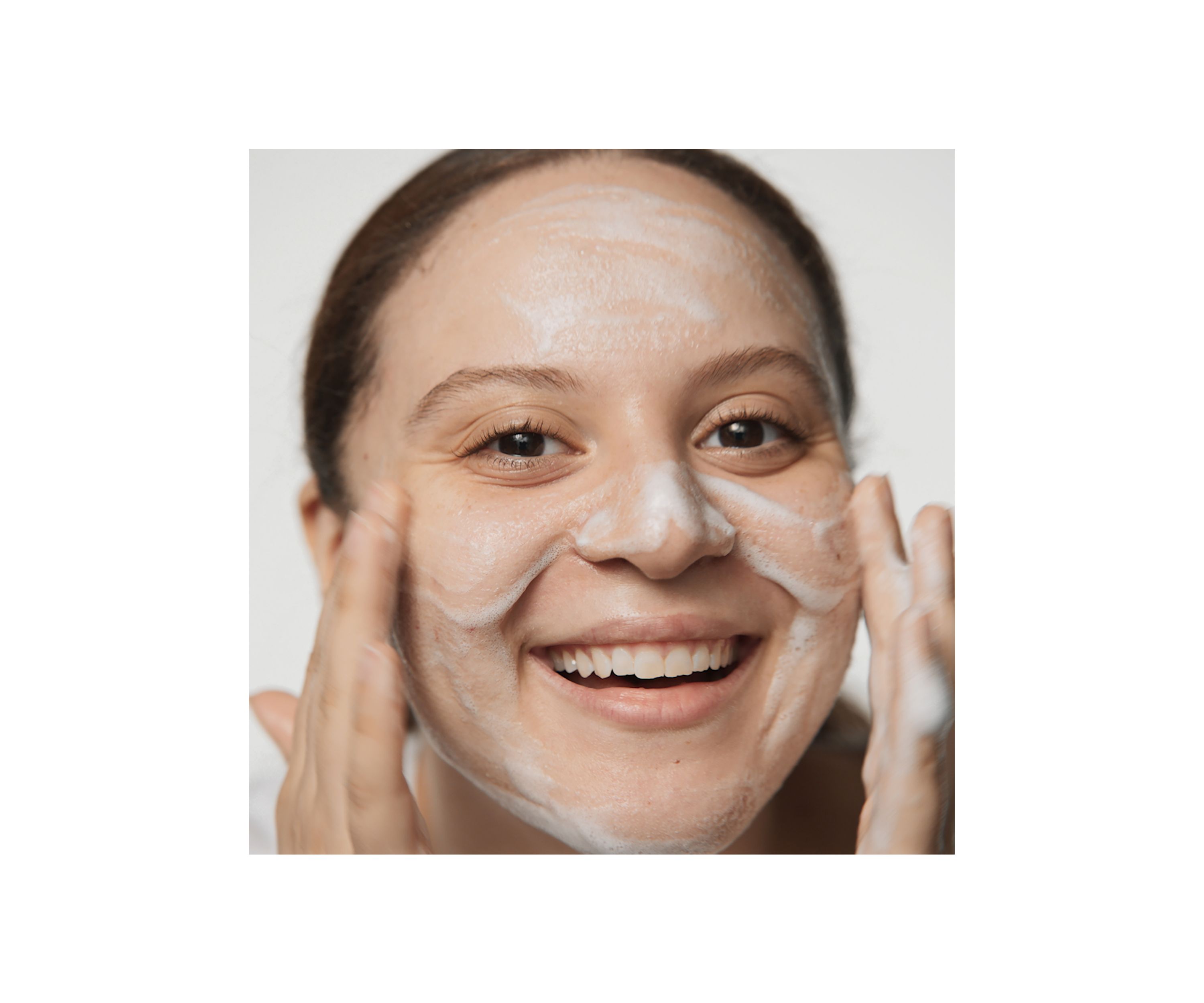 Acne Solutions™ Cleansing Foam Face Wash 