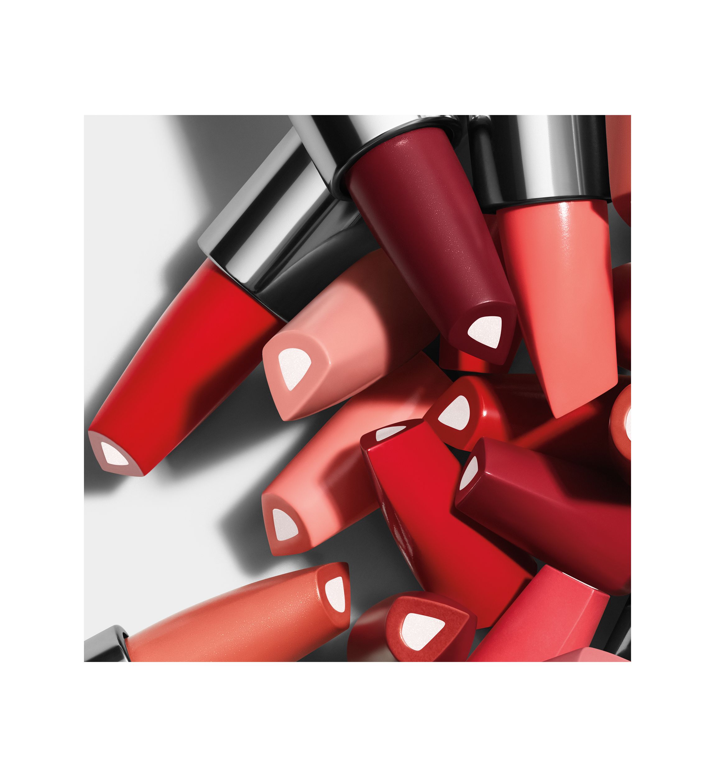 Dramatically Different™ Lipstick Shaping Lip Color