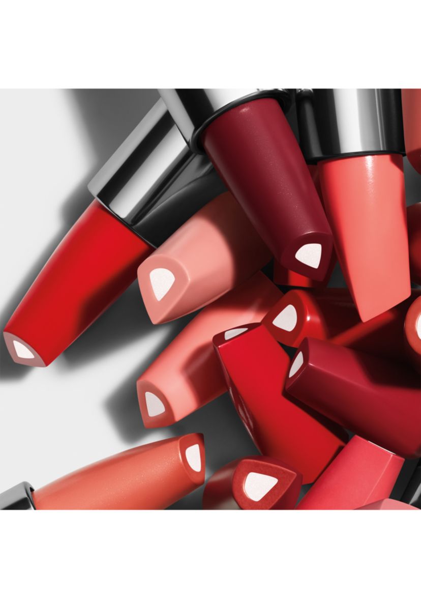 Dramatically Different™ Lipstick Shaping Lip Color