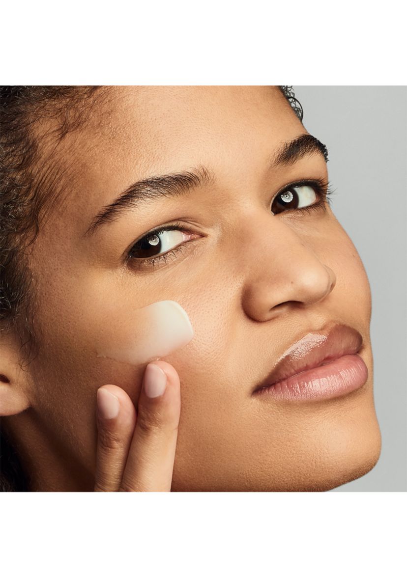 Revitalizing Supreme+ Global Anti-Aging Cell Power Moisturizer Crème