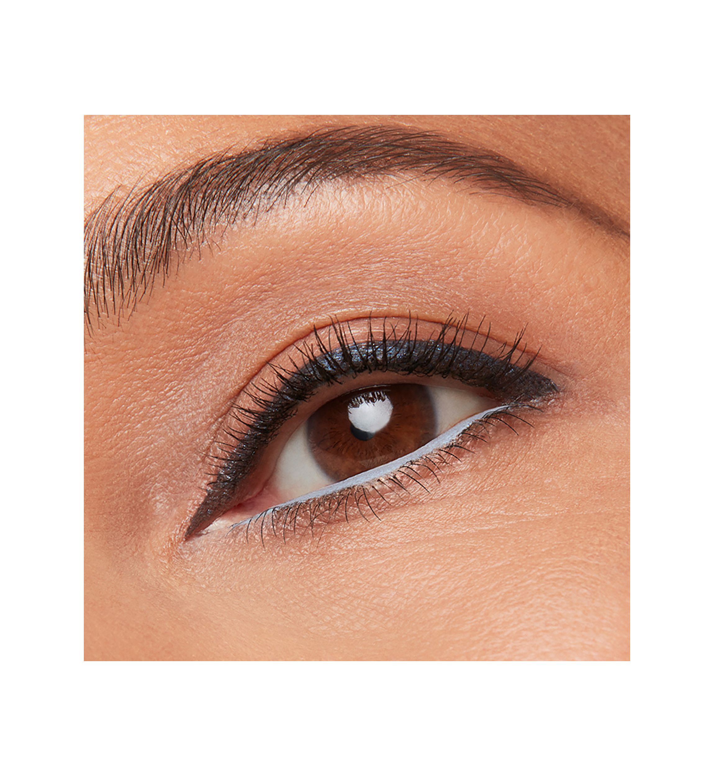 Smoke and Brighten Long-Lasting Waterproof Kajal Eyeliner Duo