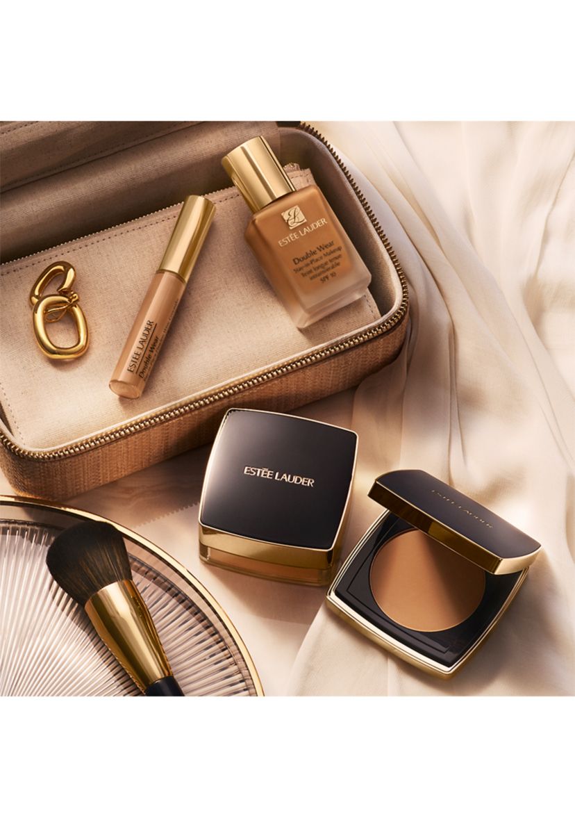 Double Wear Stay-in-Place Matte Powder Foundation