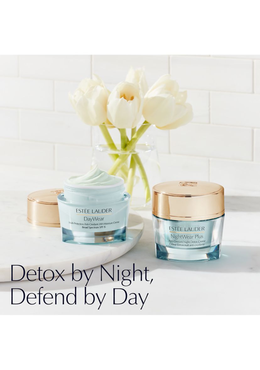 DayWear Multi-Protection Antioxidant 24-Hour Moisture Crème Moisturizer SPF 15 for Dry Skin