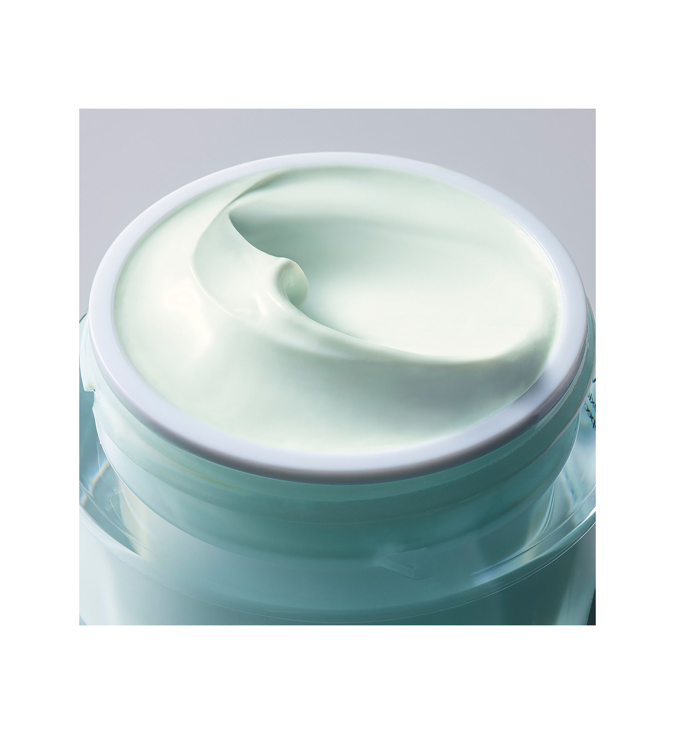 DayWear Multi-Protection Antioxidant 24-Hour Moisture Crème Moisturizer SPF 15 for Normal/Combo Skin