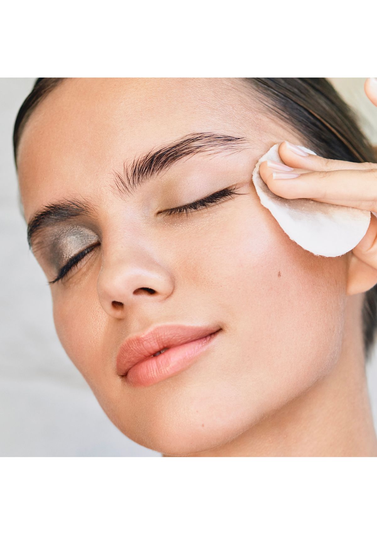 Gentle Oil-Free Eye Makeup Remover 