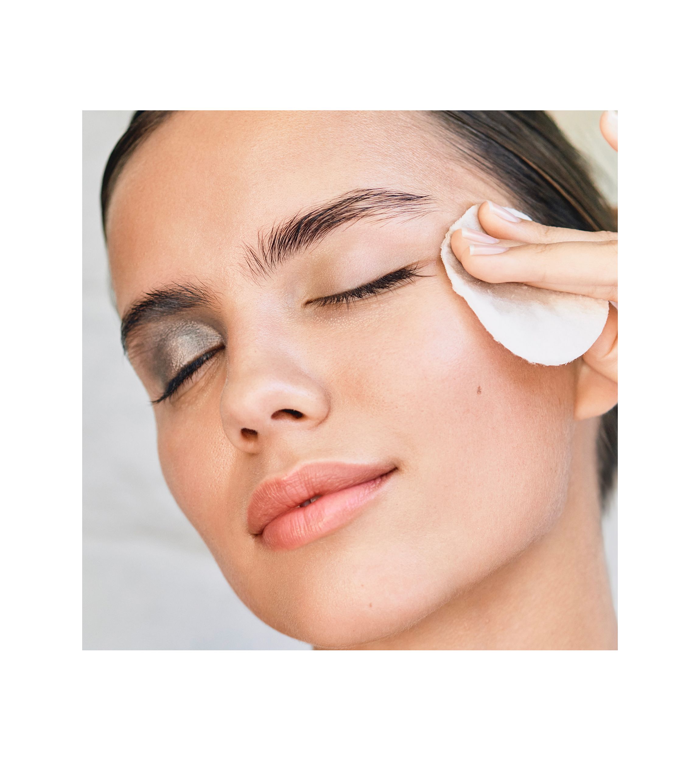 Gentle Oil-Free Eye Makeup Remover 