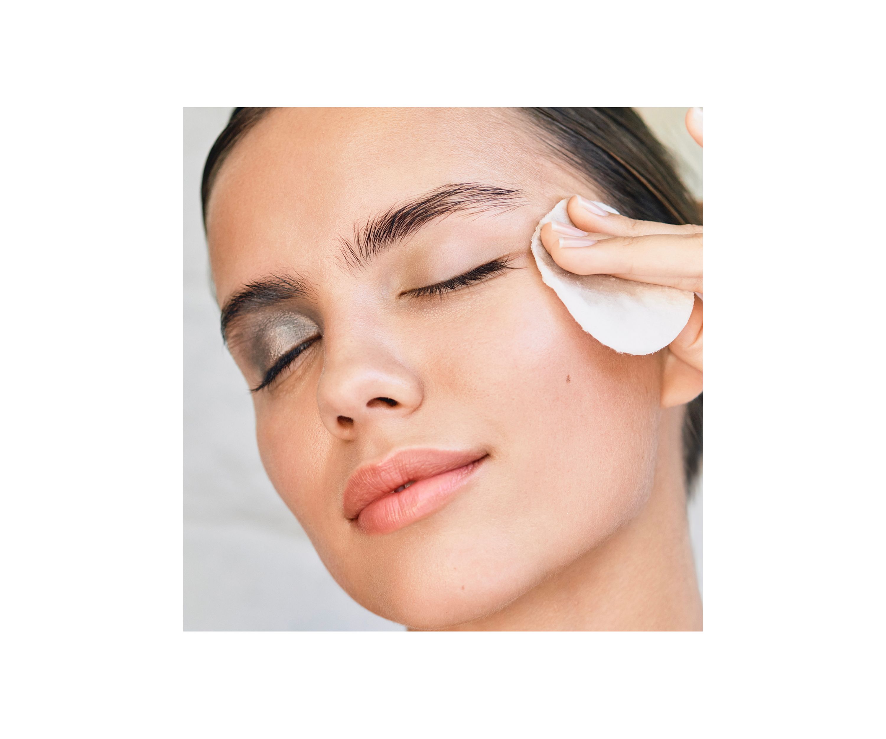 Gentle Oil-Free Eye Makeup Remover 