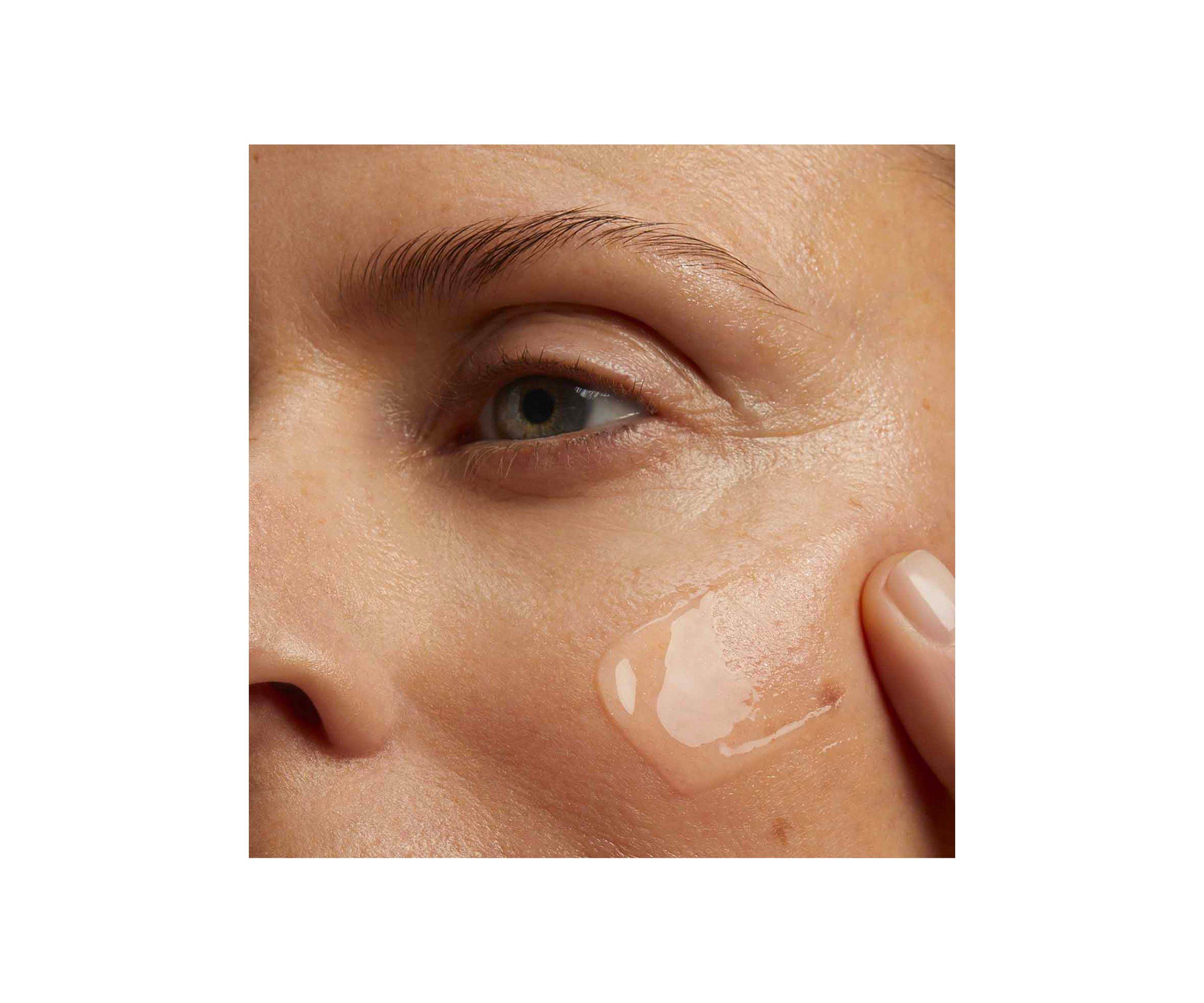 Super Restorative Anti-Aging Treatment Essence
