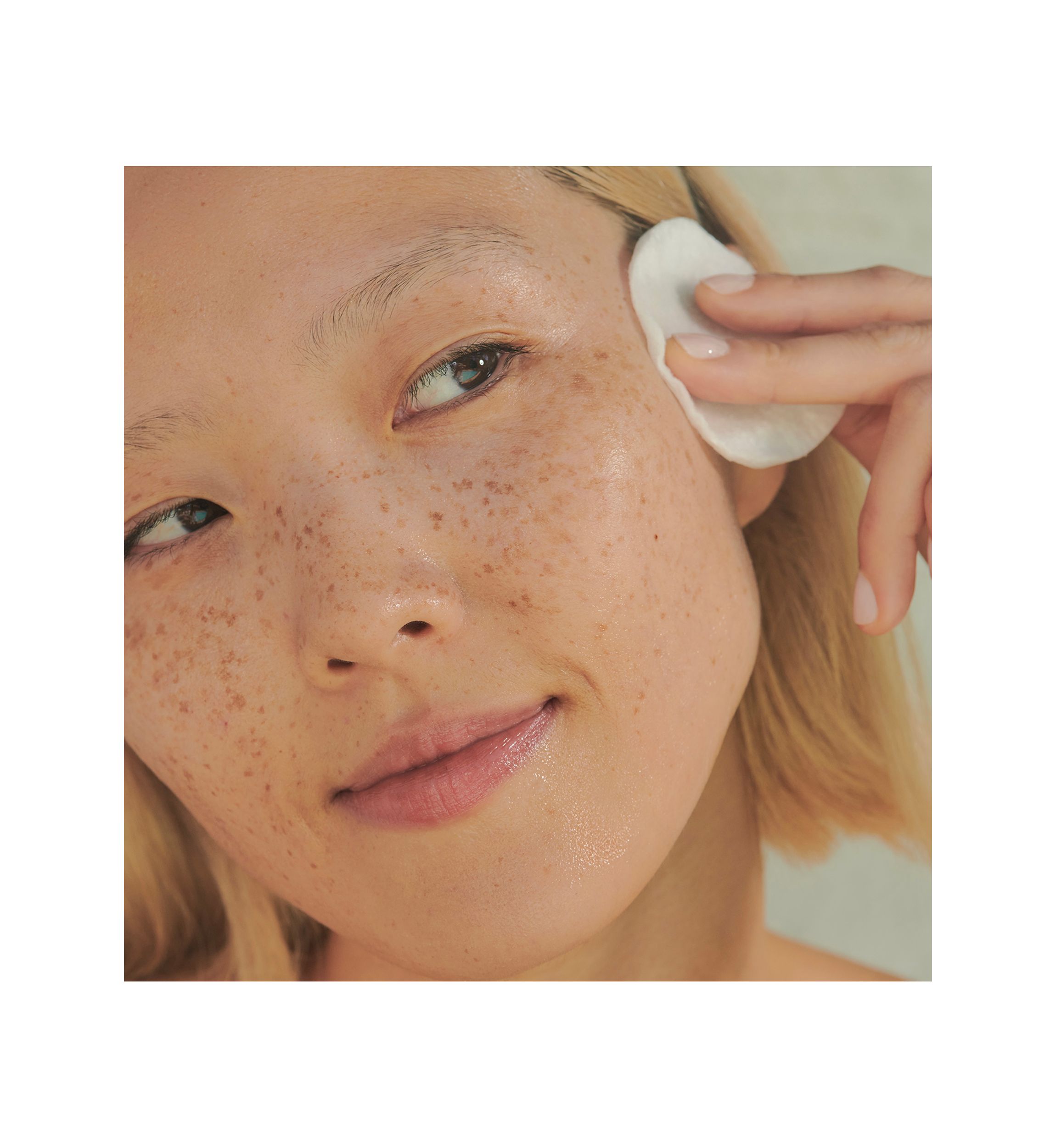 Hydrating Toning Lotion with Aloe Vera