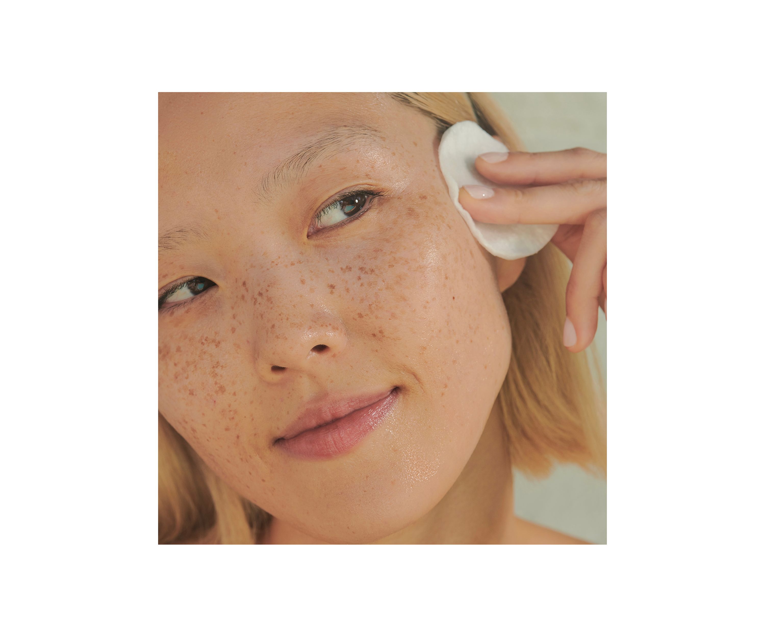 Hydrating Toning Lotion with Aloe Vera