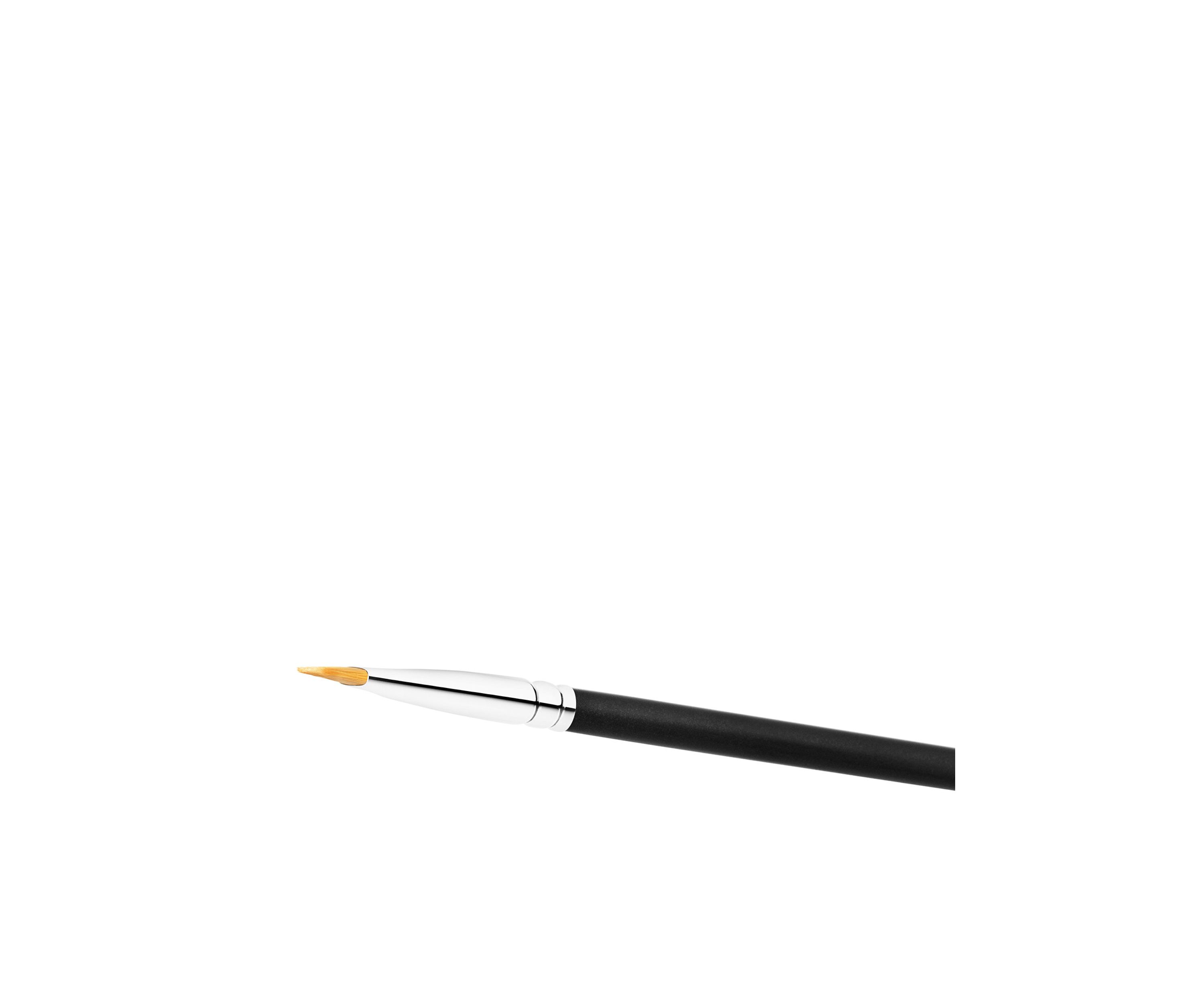 212 Flat Definer Brush